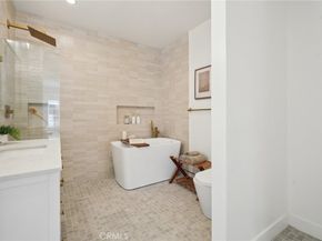 5449 S Victoria Avenue, Los Angeles CA 90043