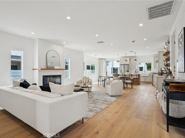 5449 S Victoria Avenue, Los Angeles CA 90043