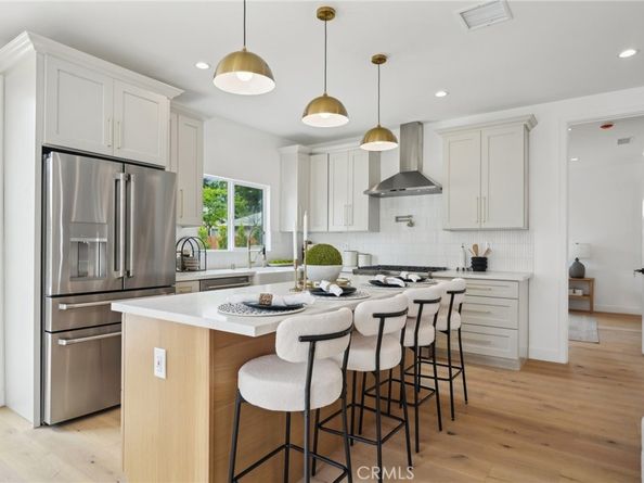 5449 S Victoria Avenue, Los Angeles CA 90043
