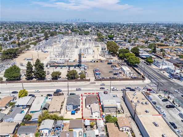 1142 E Century Boulevard, Los Angeles CA 90002