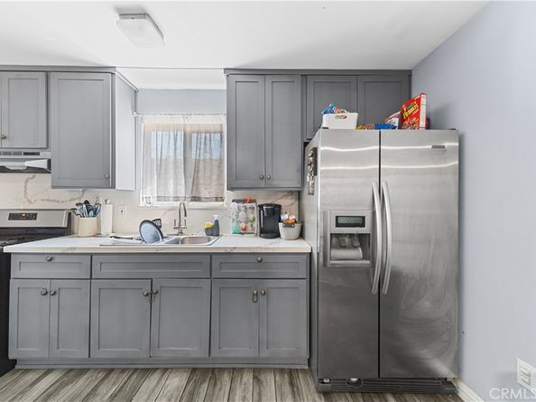 1142 E Century Boulevard, Los Angeles CA 90002