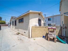 1142 E Century Boulevard, Los Angeles CA 90002