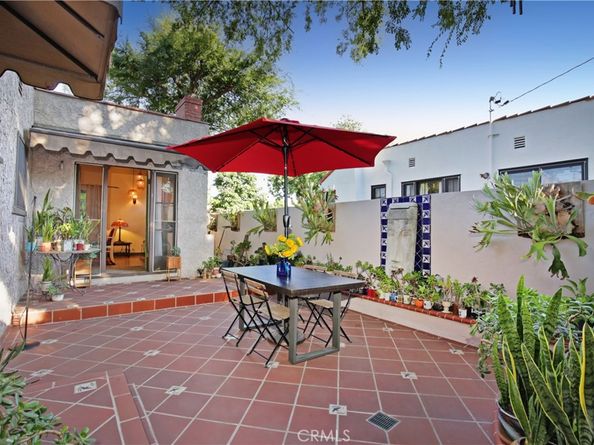 404 N Vinedo Avenue, Pasadena CA 91107