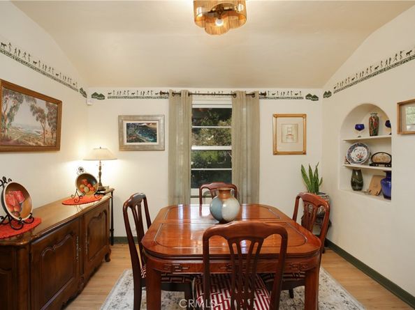 404 N Vinedo Avenue, Pasadena CA 91107