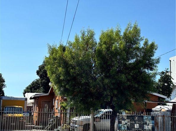 10821 10821 Compton, Los Angeles CA 90059