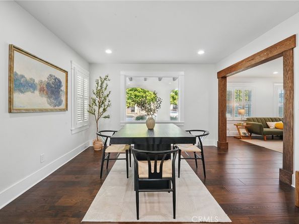 2111 S Bronson Ave, Los Angeles CA 90018