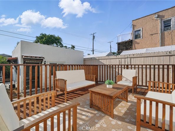 2111 S Bronson Ave, Los Angeles CA 90018