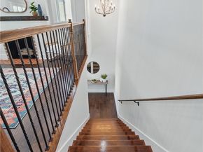 2111 S Bronson Ave, Los Angeles CA 90018