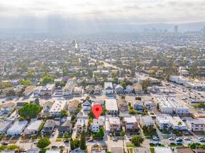 2111 S Bronson Ave, Los Angeles CA 90018