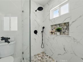 2111 S Bronson Ave, Los Angeles CA 90018