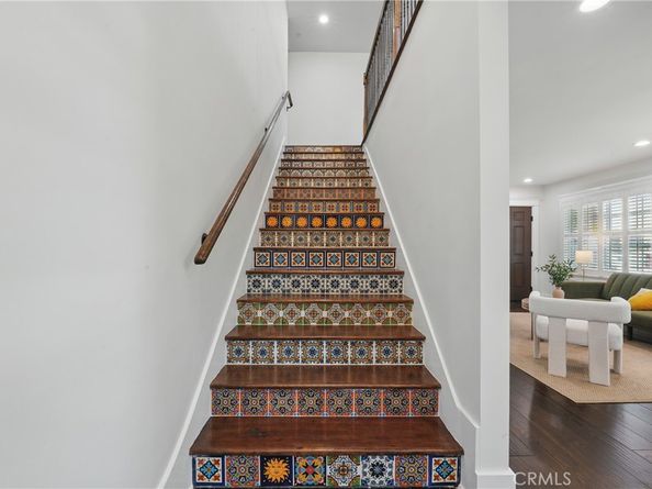 2111 S Bronson Ave, Los Angeles CA 90018