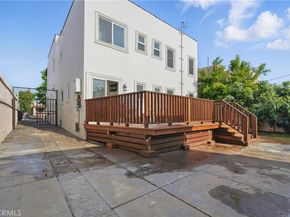 2111 S Bronson Ave, Los Angeles CA 90018
