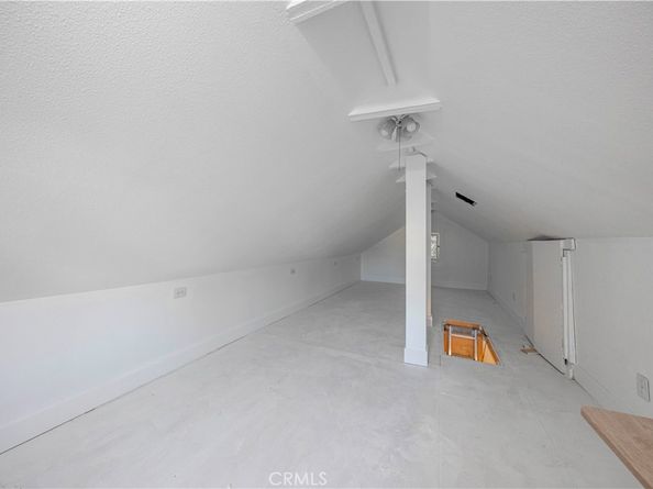 2325 White Street, Pasadena CA 91107