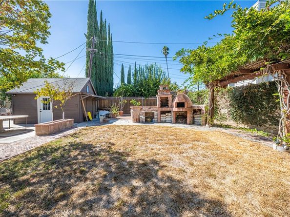 2325 White Street, Pasadena CA 91107