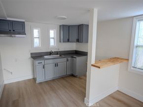 433 433 W Century, Los Angeles CA 90003