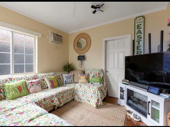 1843 Cerritos, Long Beach CA 90806