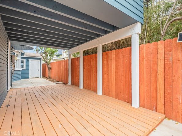 1720 S Kingsley, Los Angeles CA 90006