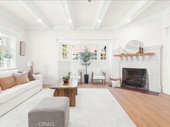 1720 S Kingsley, Los Angeles CA 90006