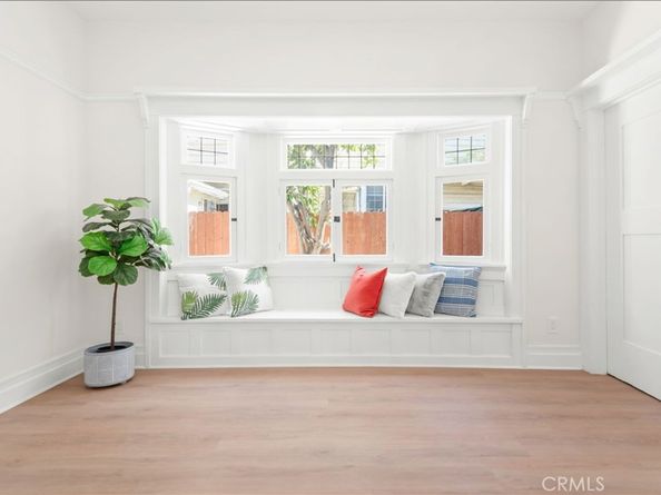 1720 S Kingsley, Los Angeles CA 90006