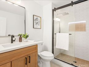 1720 S Kingsley, Los Angeles CA 90006