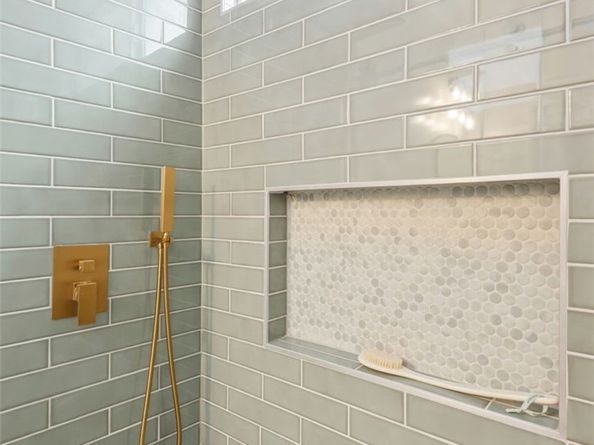 1720 S Kingsley, Los Angeles CA 90006