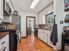 915 N Chester, Inglewood CA 90302