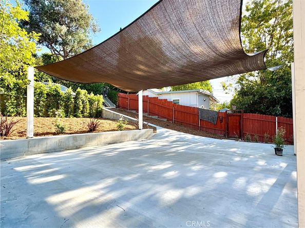 5829 Tipton Way, Los Angeles CA 90042
