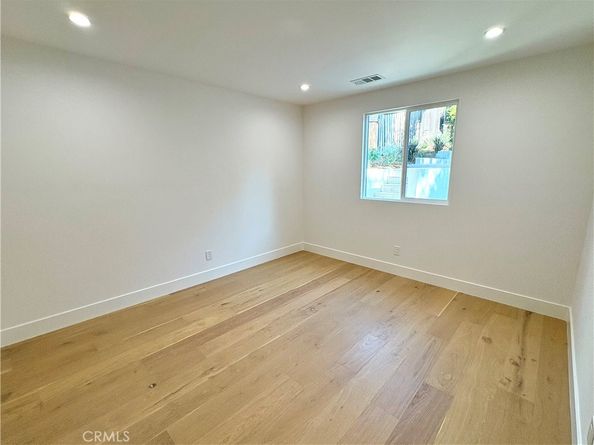 5829 Tipton Way, Los Angeles CA 90042