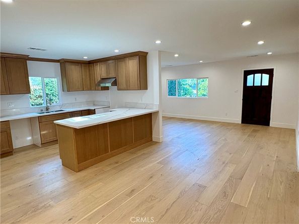 5829 Tipton Way, Los Angeles CA 90042
