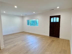 5829 Tipton Way, Los Angeles CA 90042