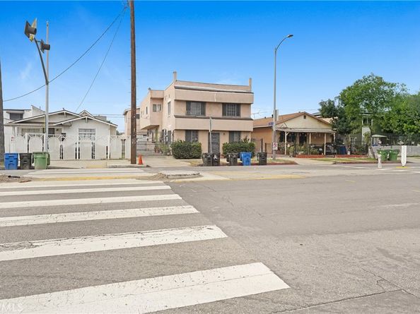 6613 S Figueroa, Los Angeles CA 90003