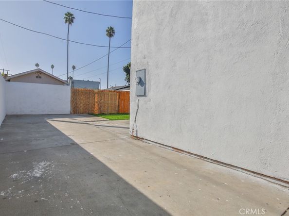 430 W 64th, Los Angeles CA 90003