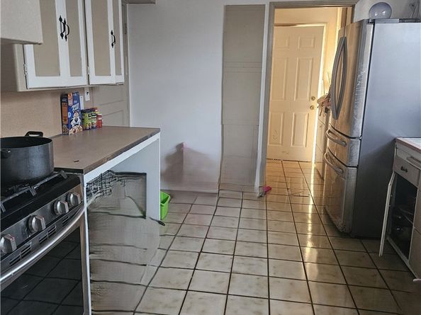 241 S Kern Avenue, Los Angeles CA 90022