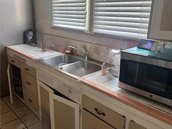 241 S Kern Avenue, Los Angeles CA 90022