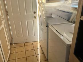 241 S Kern Avenue, Los Angeles CA 90022