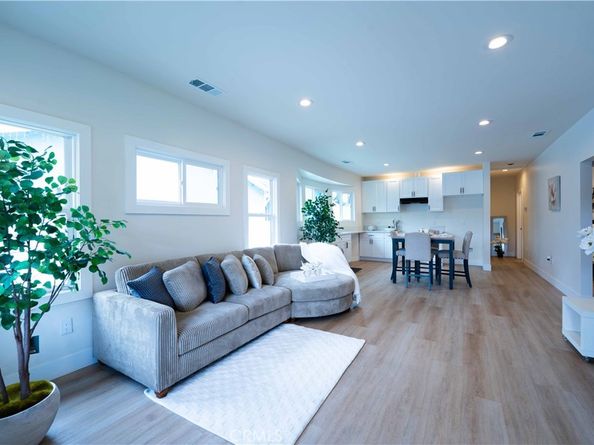 1630 W 54th Street, Los Angeles CA 90062