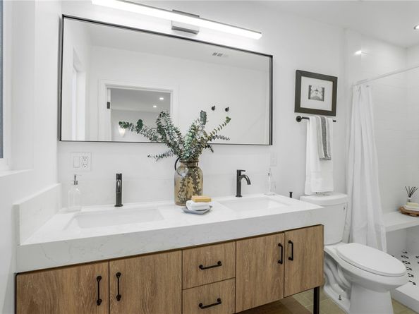 5126 6th Ave, Los Angeles CA 90043