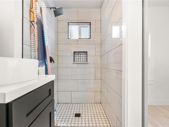 1148 Locust Avenue, Long Beach CA 90813