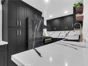 9005 Cynthia 317, West Los Angeles CA 90069