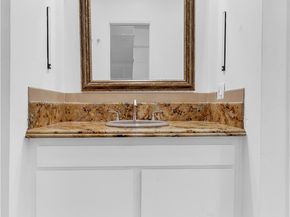 9005 Cynthia 317, West Los Angeles CA 90069