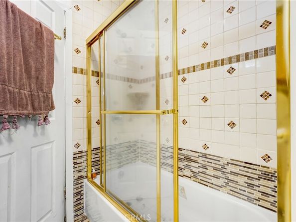 2930 W Florence, Los Angeles CA 90043