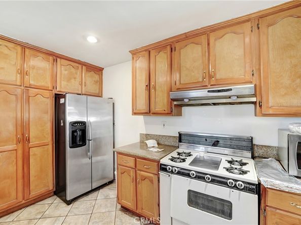 2930 W Florence, Los Angeles CA 90043