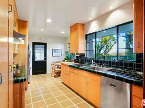 2601 Summitridge Drive, Beverly Hills CA 90210