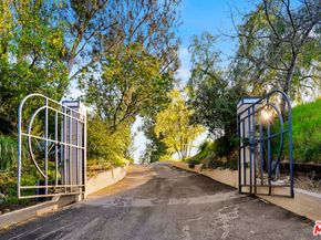 2601 Summitridge Drive, Beverly Hills CA 90210
