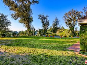 2601 Summitridge Drive, Beverly Hills CA 90210