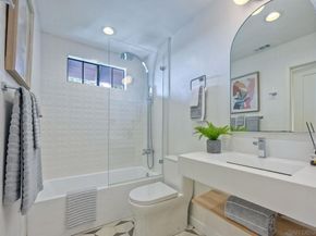 3040 Tennyson St, San Diego CA 92106