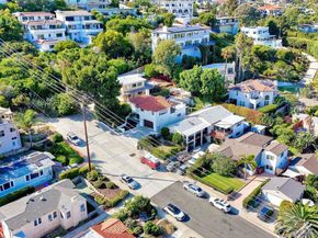 3040 Tennyson St, San Diego CA 92106