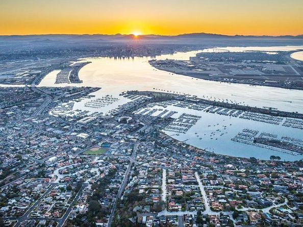 3040 Tennyson St, San Diego CA 92106
