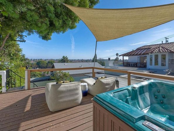 3040 Tennyson St, San Diego CA 92106