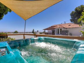 3040 Tennyson St, San Diego CA 92106